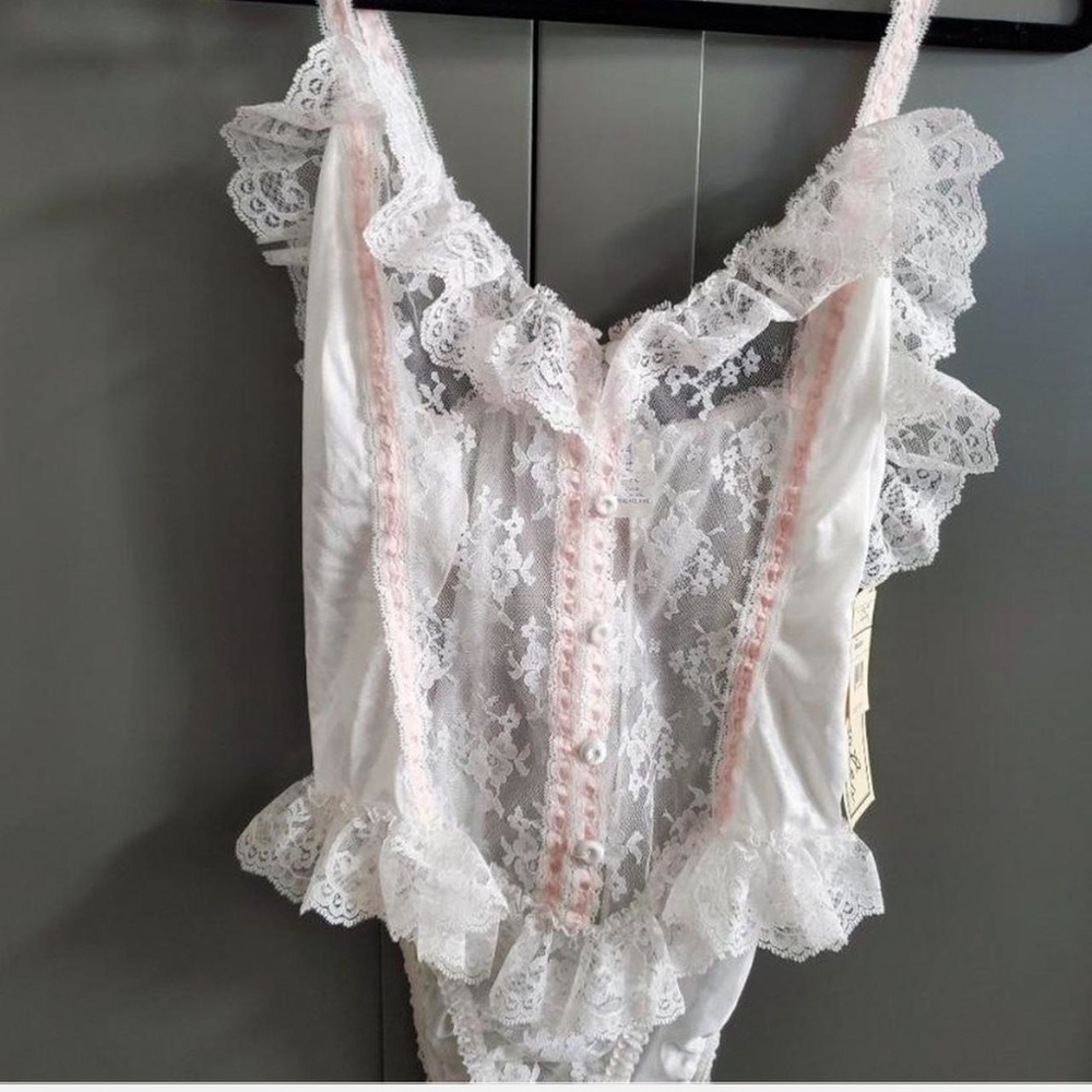 Delicates vintage sheer pink and white ruffle bodysuit lingerie